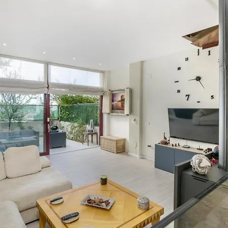 Elegant With Pool And Terrace Marbella Area Estepona