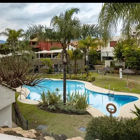 Elegant With Pool And Terrace Marbella Area