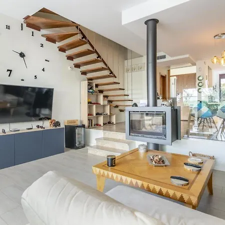 Elegant With Pool And Terrace Marbella Area Estepona